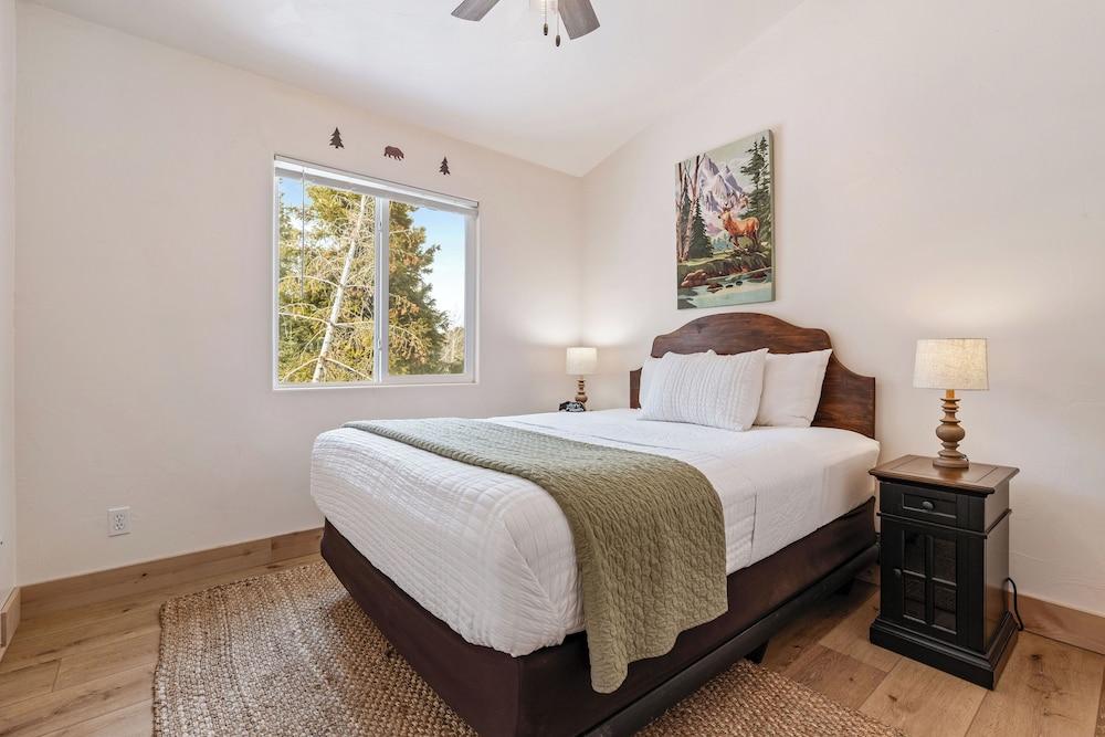 Duck Creek Village Inn photo 19