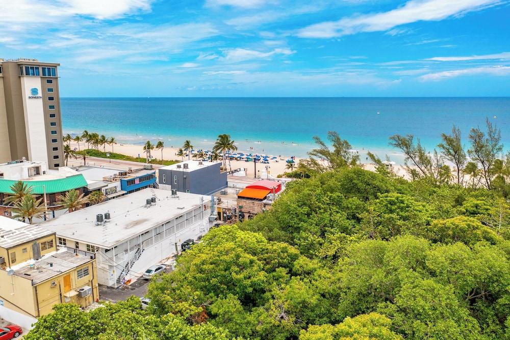 BeachSide 9th Residences photo 22