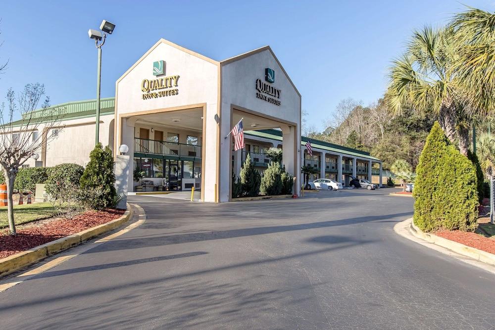 Quality Inn & Suites Macon North photo 1