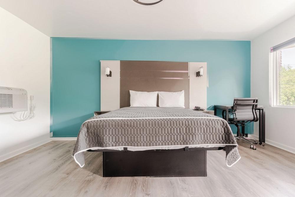Blue Beach Motel photo 17
