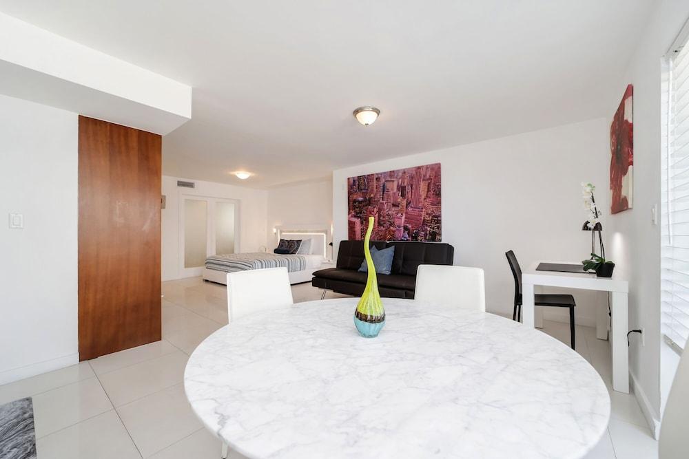Strand Ocean Drive Suites photo 56