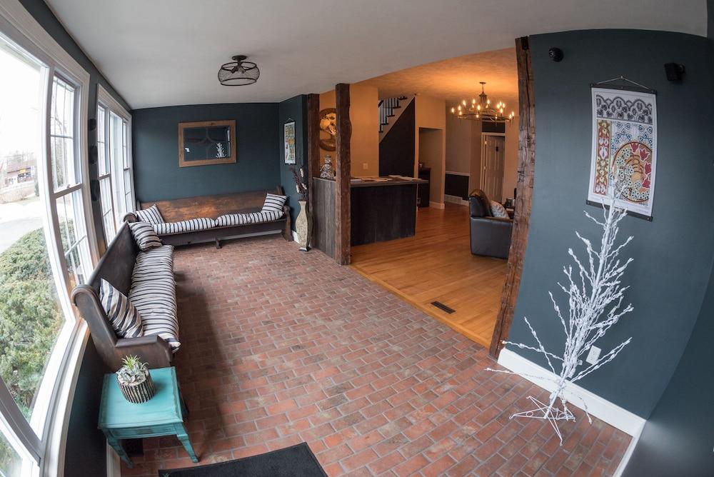 Creekside Inn photo 8