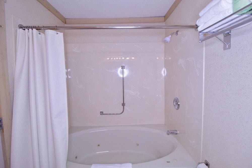 Paddle Wheel Inn photo 29