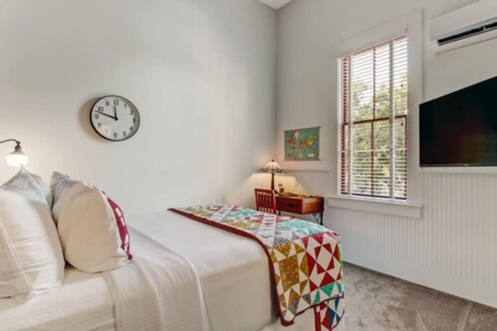 Amelia Schoolhouse Inn photo 14