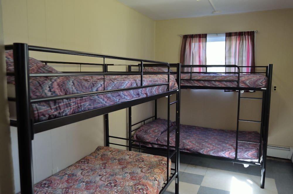 Bent Prop Inn & Hostel Downtown photo 12