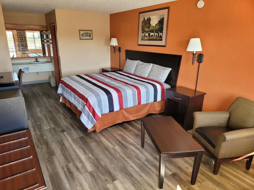 Budget Host Inn Eastland photo 38