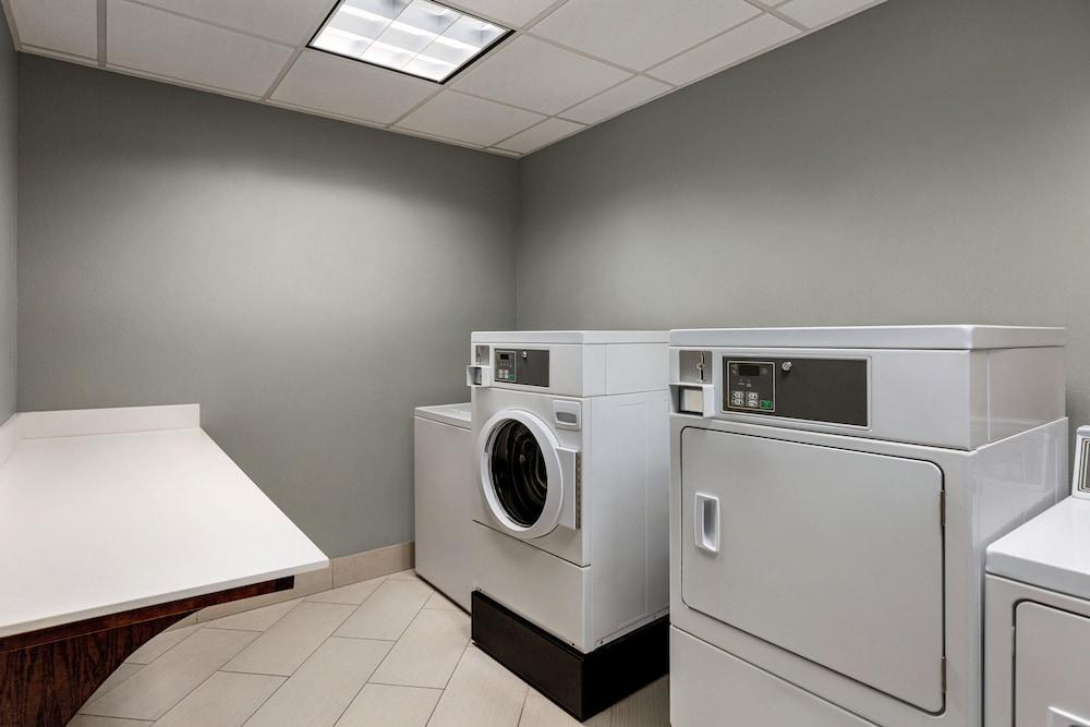Holiday Inn Express Hotel & Suites Waycross by IHG photo 24