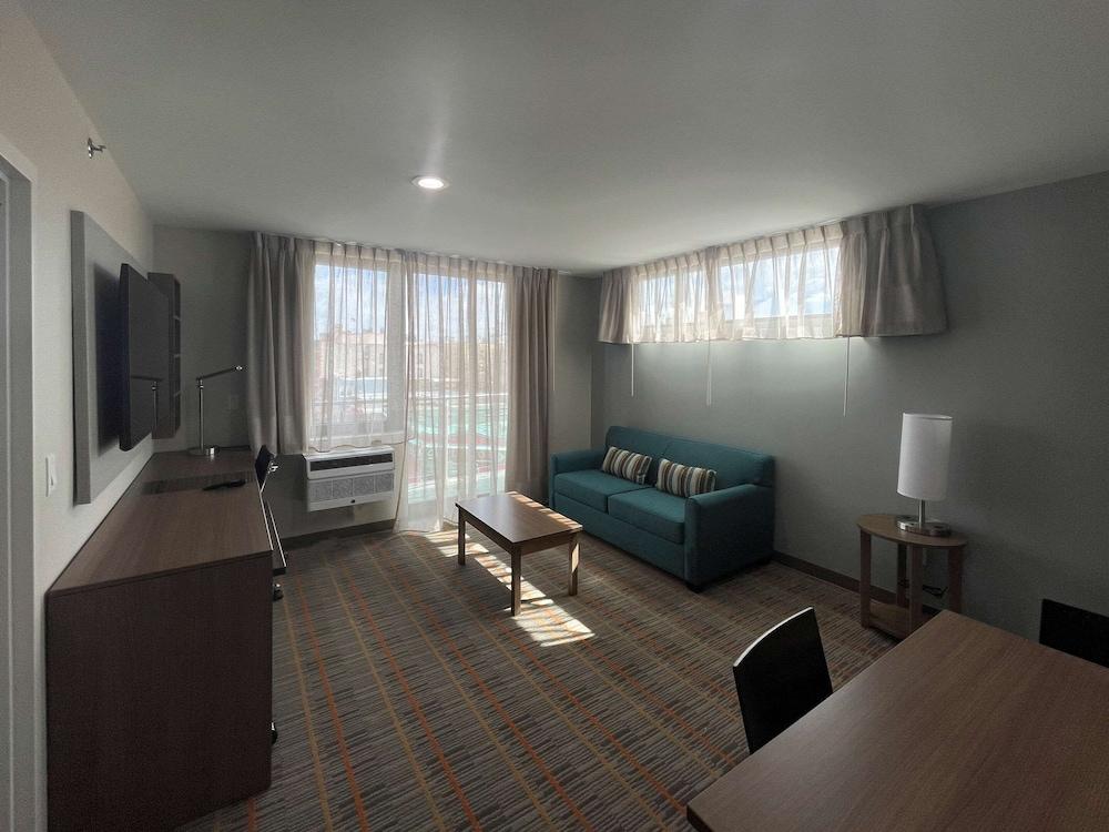 MainStay Suites Bronx - Belmont photo 17