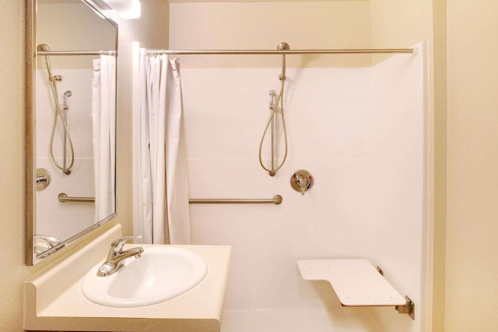 WoodSpring Suites Lebanon photo 21