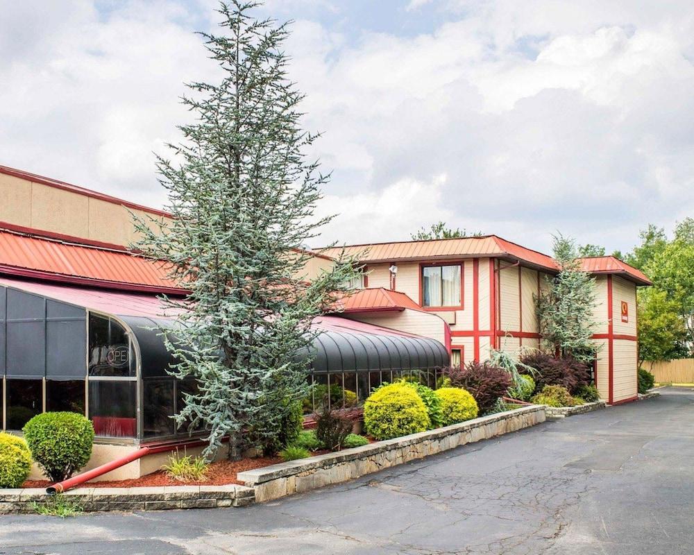 Econo Lodge Scranton near Montage Mountain photo 24