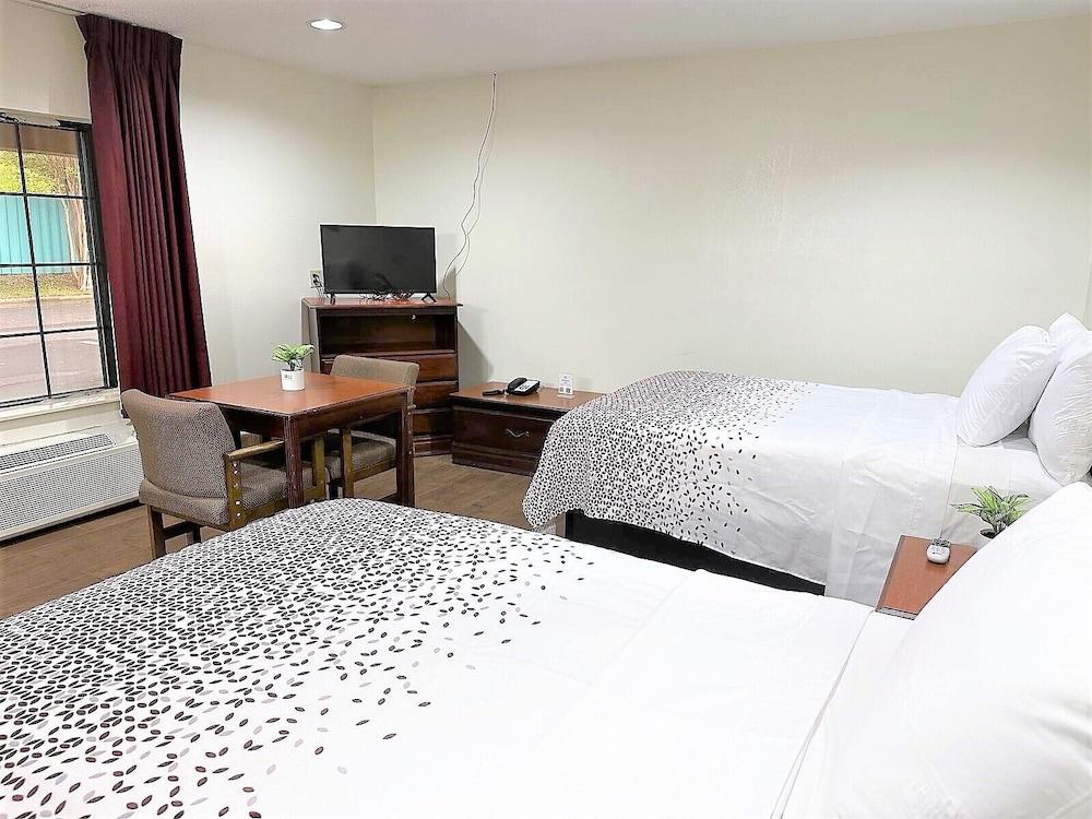 Budget Inn photo 18