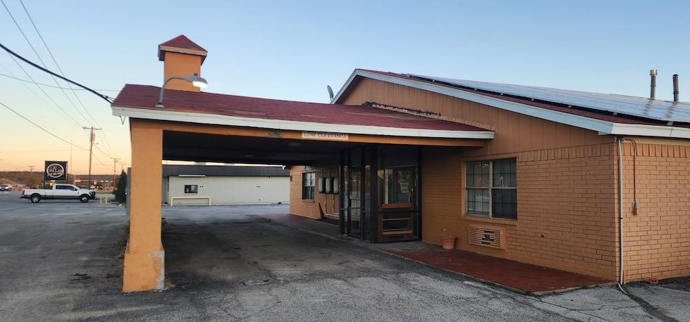 Executive Inn By OYO Mineral Wells US-180 photo 23