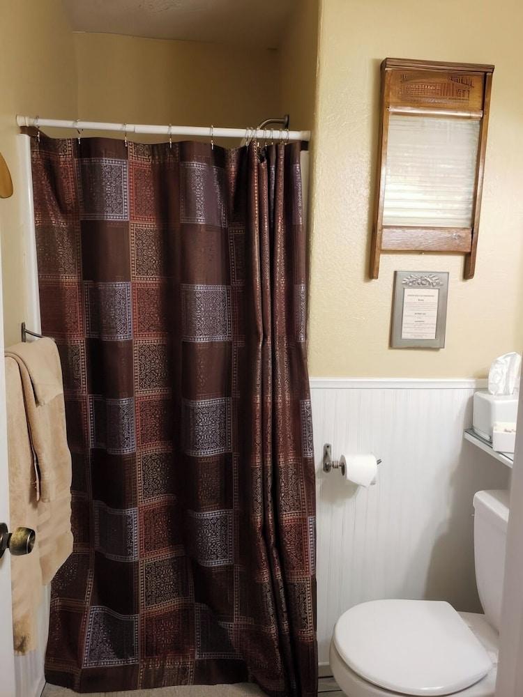 Eagle's Nest Lodge photo 9