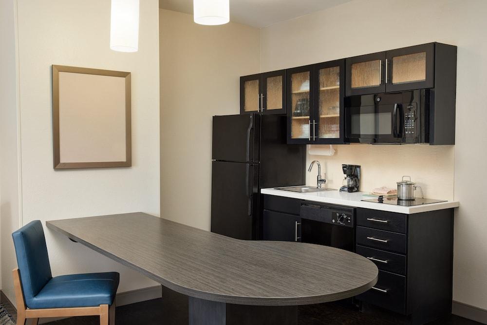 Candlewood Suites I-26 at Northwoods Mall by IHG photo 6