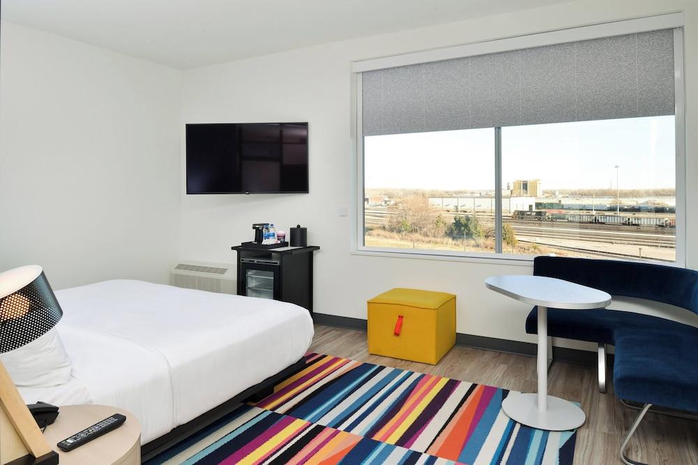 Aloft North Kansas City photo 5