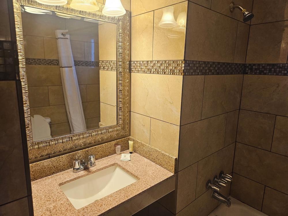 Branding Iron Motel photo 21