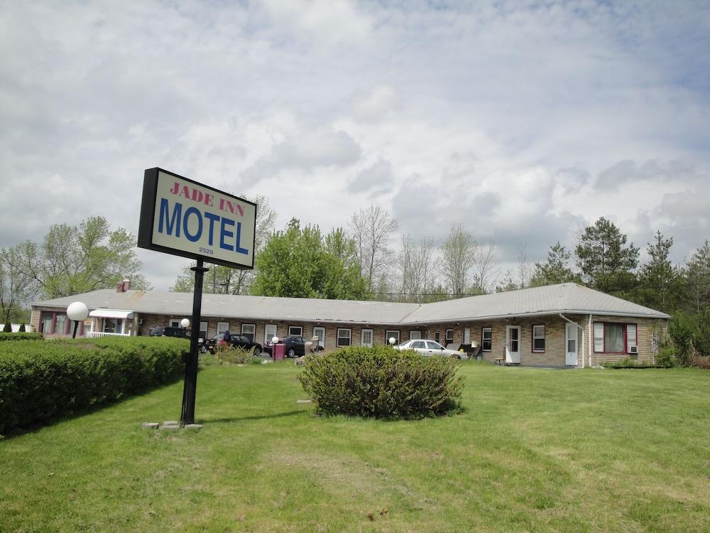 Jade Inn Motel photo 1