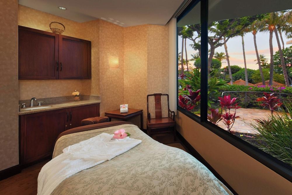 Marriott's Maui Ocean Club - Lahaina & Napili Towers photo 13