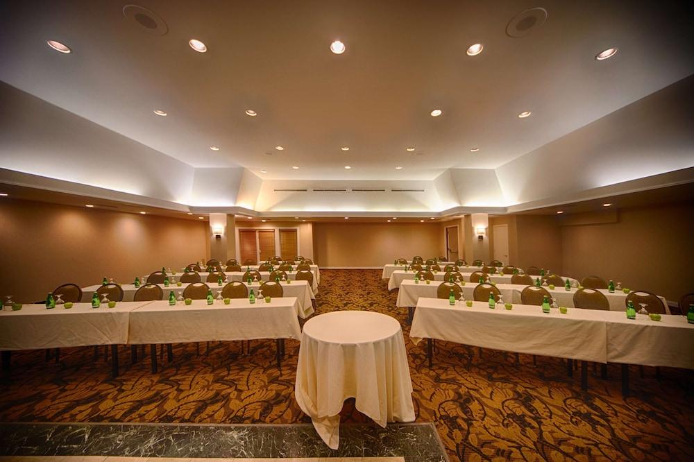 DoubleTree by Hilton Hotel Portland photo 37