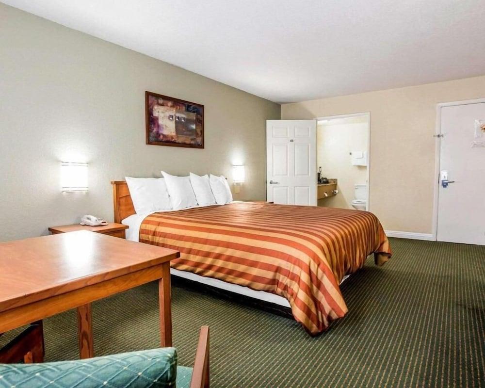Hotel Avenida, San Clemente Beach photo 8