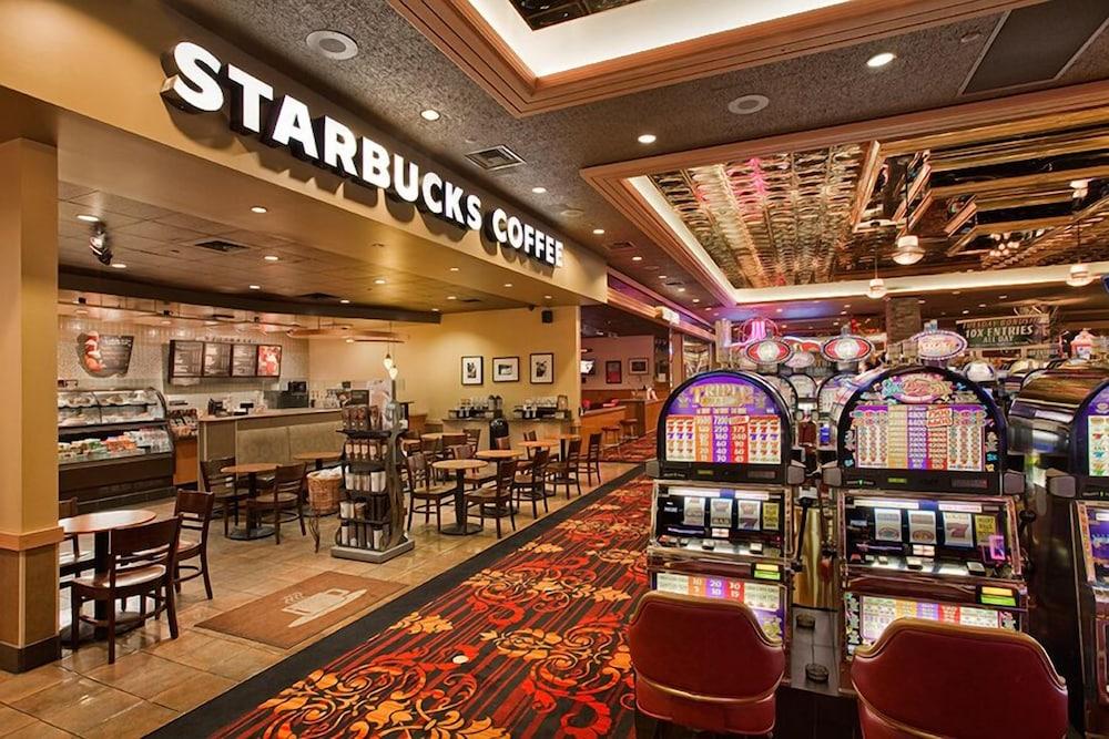 Maverick Hotel and Casino by Red Lion Hotels photo 36