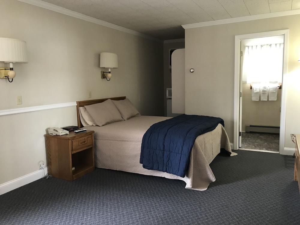 T-Bird Motor Inn photo 16