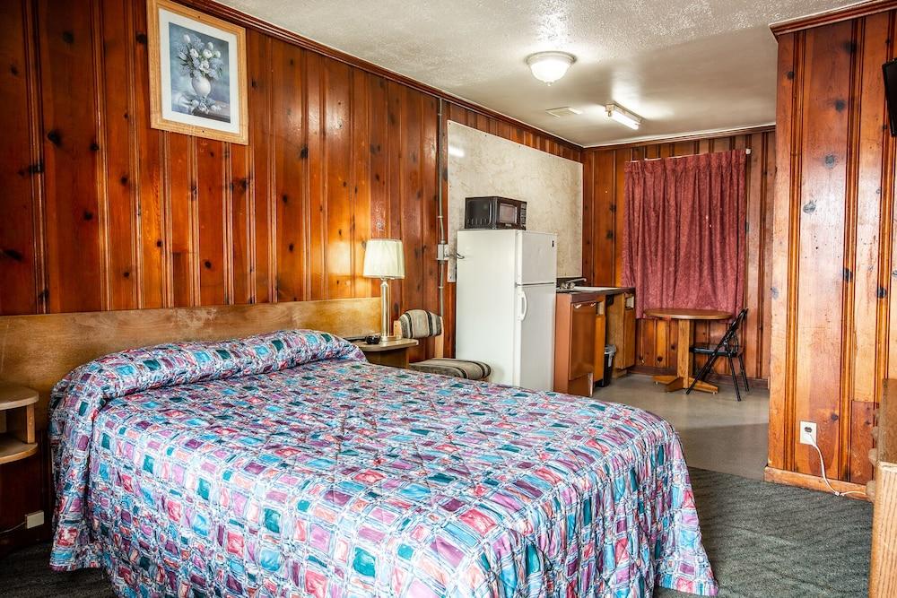 Autzen Inn photo 43