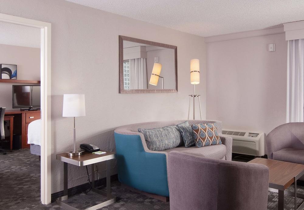 Courtyard Miami in Coral Gables by Marriott photo 20