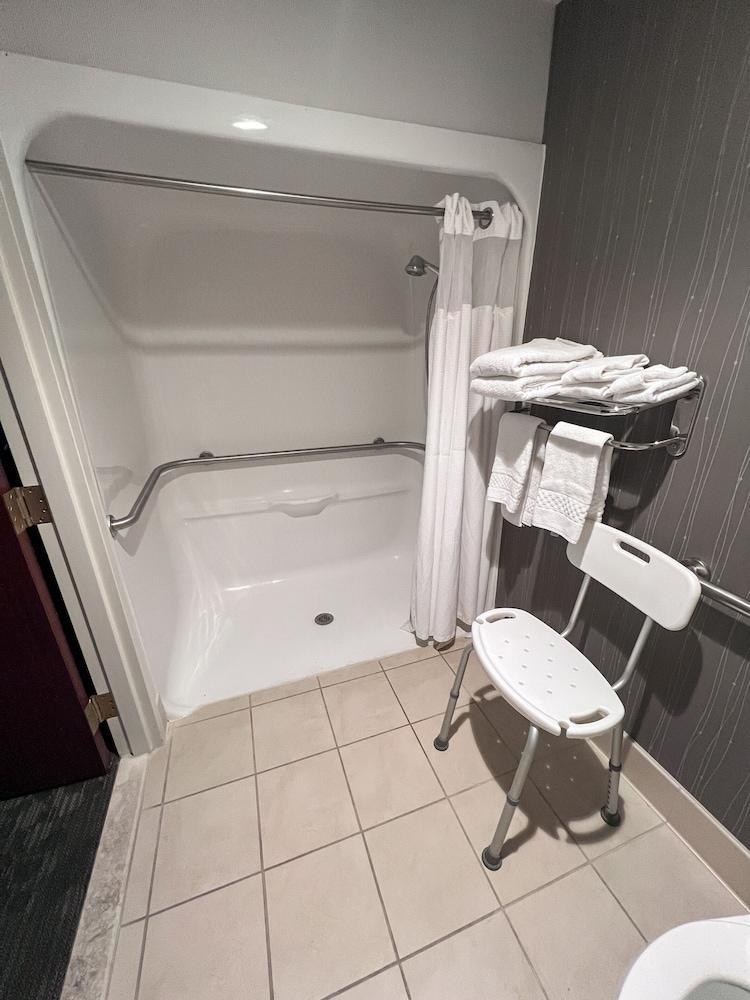 Country Inn & Suites by Radisson, Columbus-Edinburgh photo 12