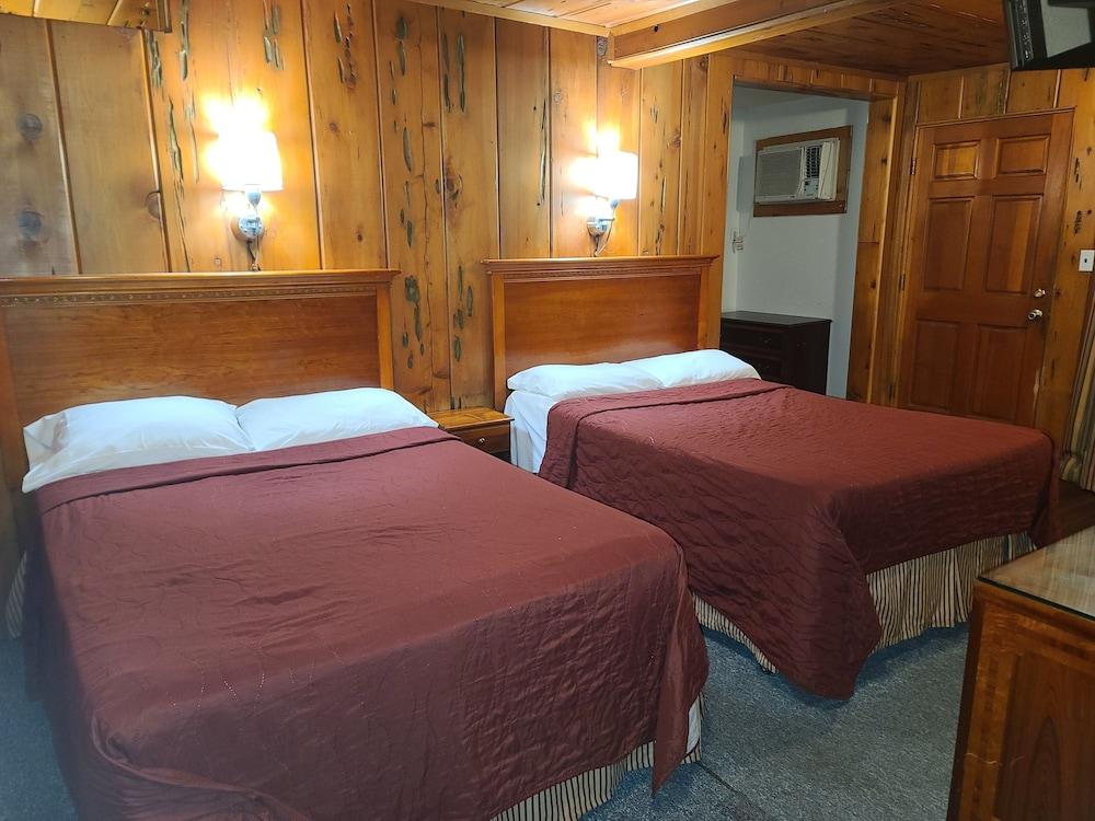 Bigfoot Motel photo 3