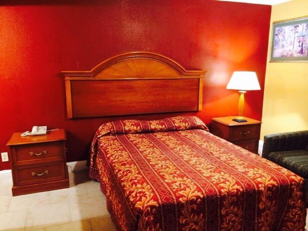 M B Motor Inn photo 11