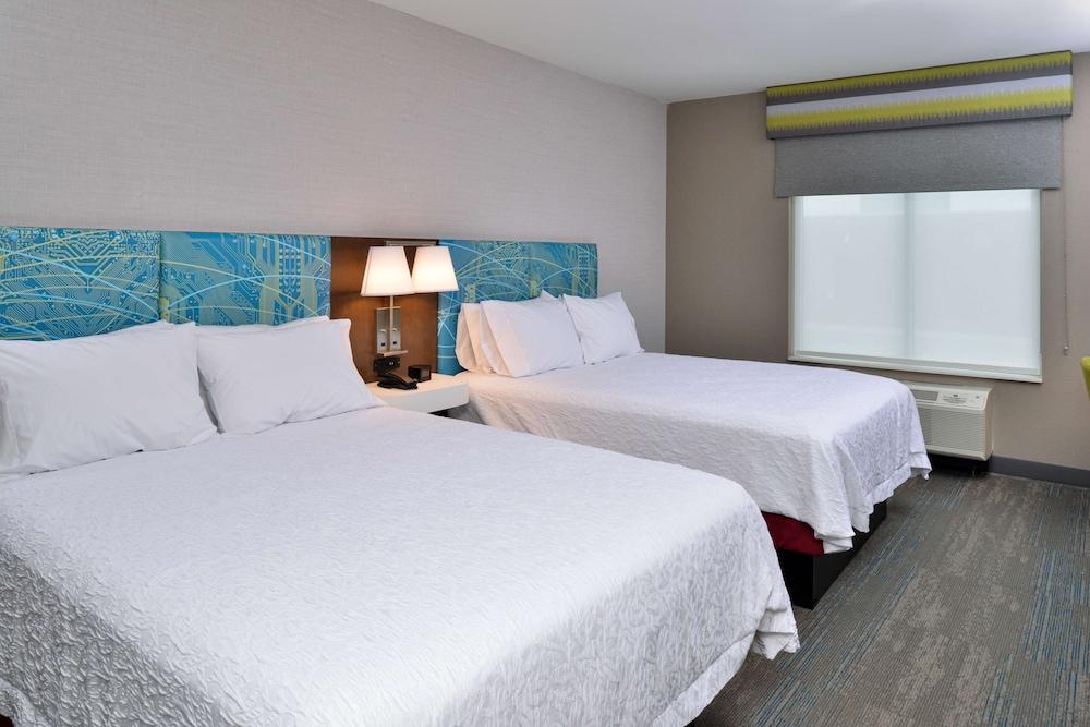 Hampton Inn & Suites Adrian photo 10
