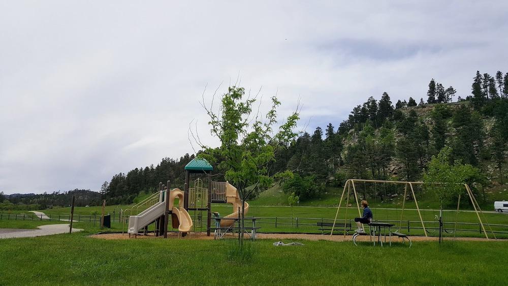 State Game Lodge at Custer State Park Resort photo 8
