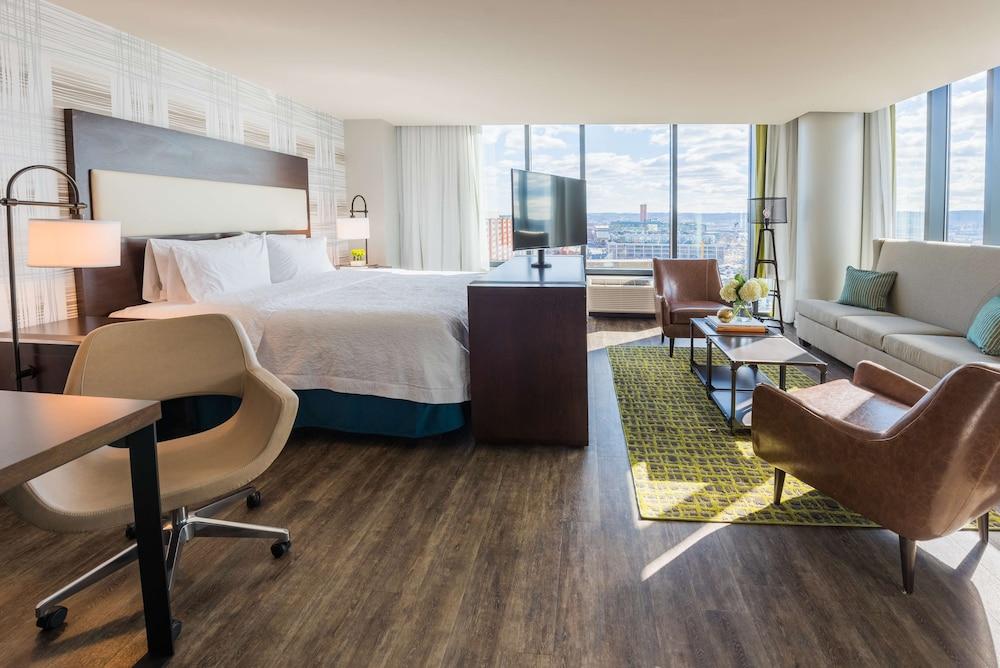 Hampton Inn & Suites Washington DC-Navy Yard photo 16