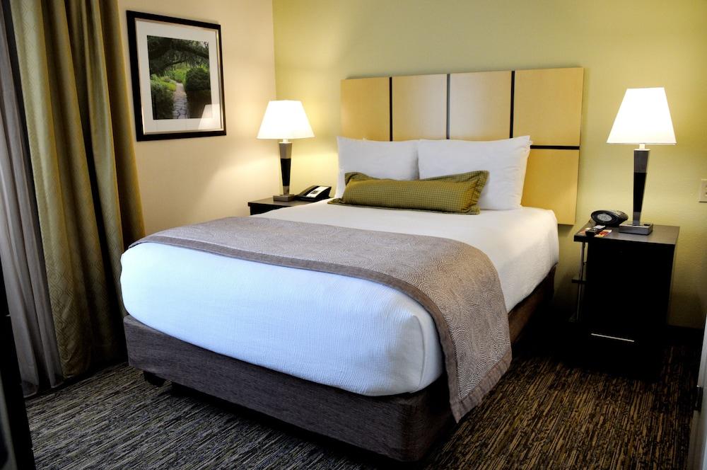 Candlewood Suites Washington Dulles Sterling by IHG photo 6