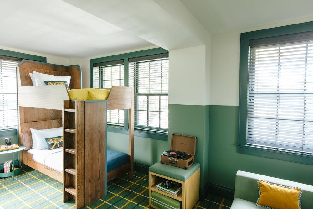 Hotel Clermont photo 17
