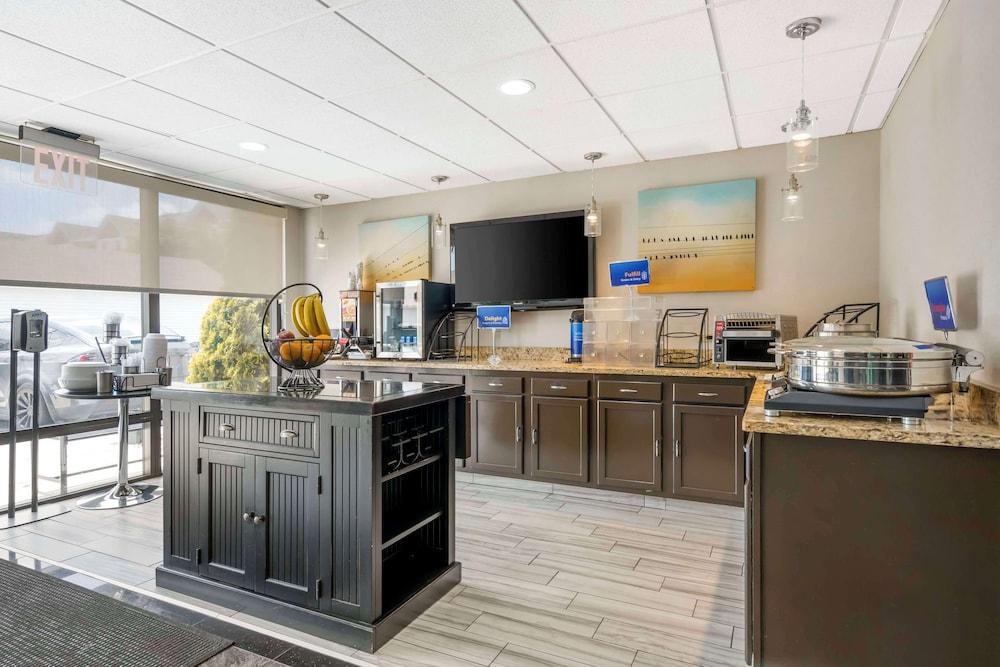 Best Western Suites photo 35