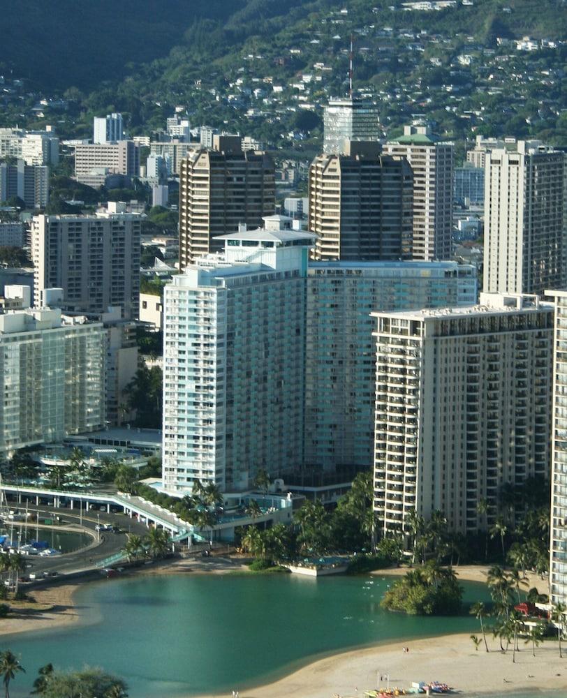 Waikiki Marina Resort at the Ilikai photo 36