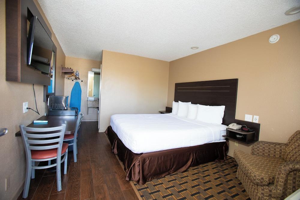 Budget Inn photo 4