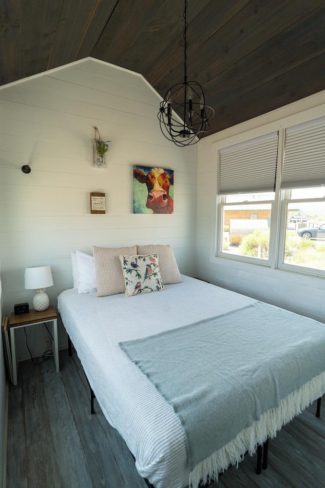 Trail and Hitch Tiny Home Hotel and RV photo 92