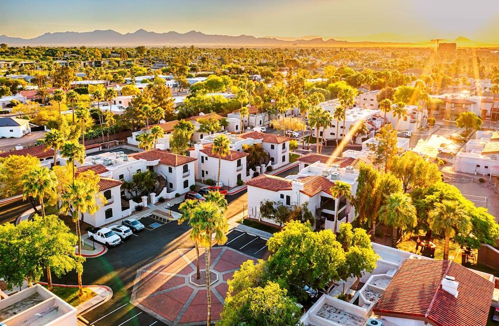 Scottsdale Camelback Resort photo 1