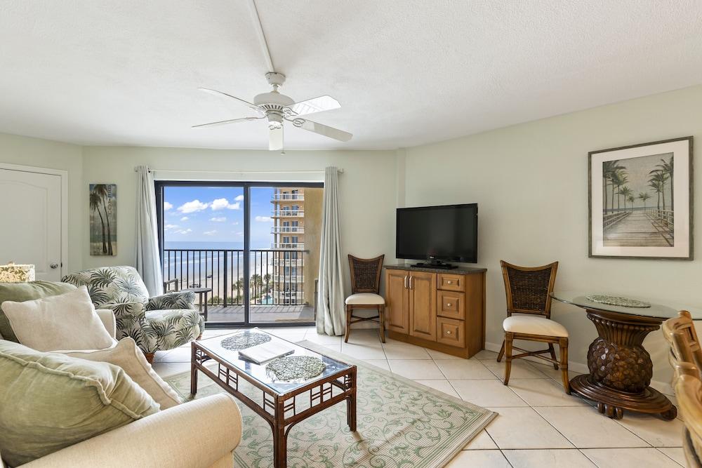 Tropical Suites at Sunglow Resort photo 35