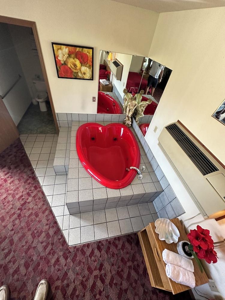 Spring Hill Motel photo 13