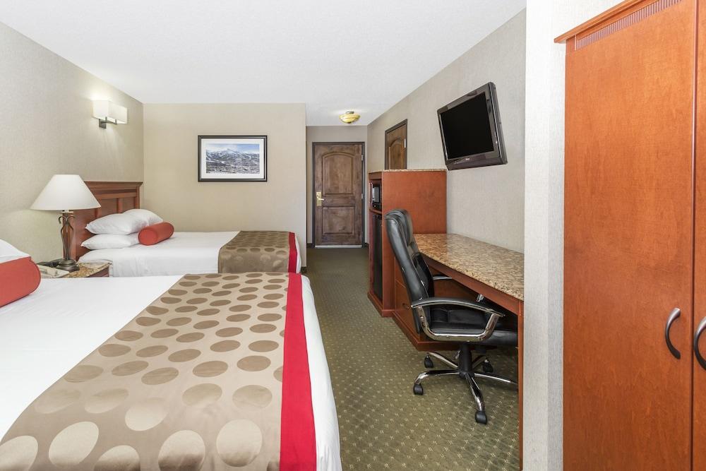 Ramada by Wyndham Frisco photo 8
