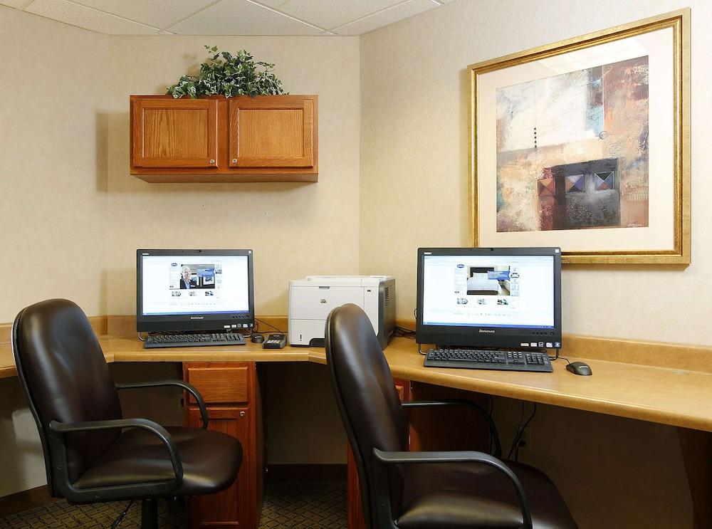 Hampton Inn Waterloo Cedar Valley photo 37