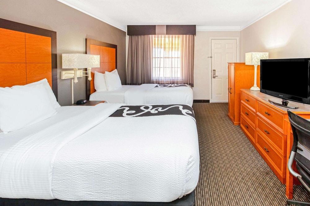 La Quinta Inn by Wyndham Wichita Falls photo 10