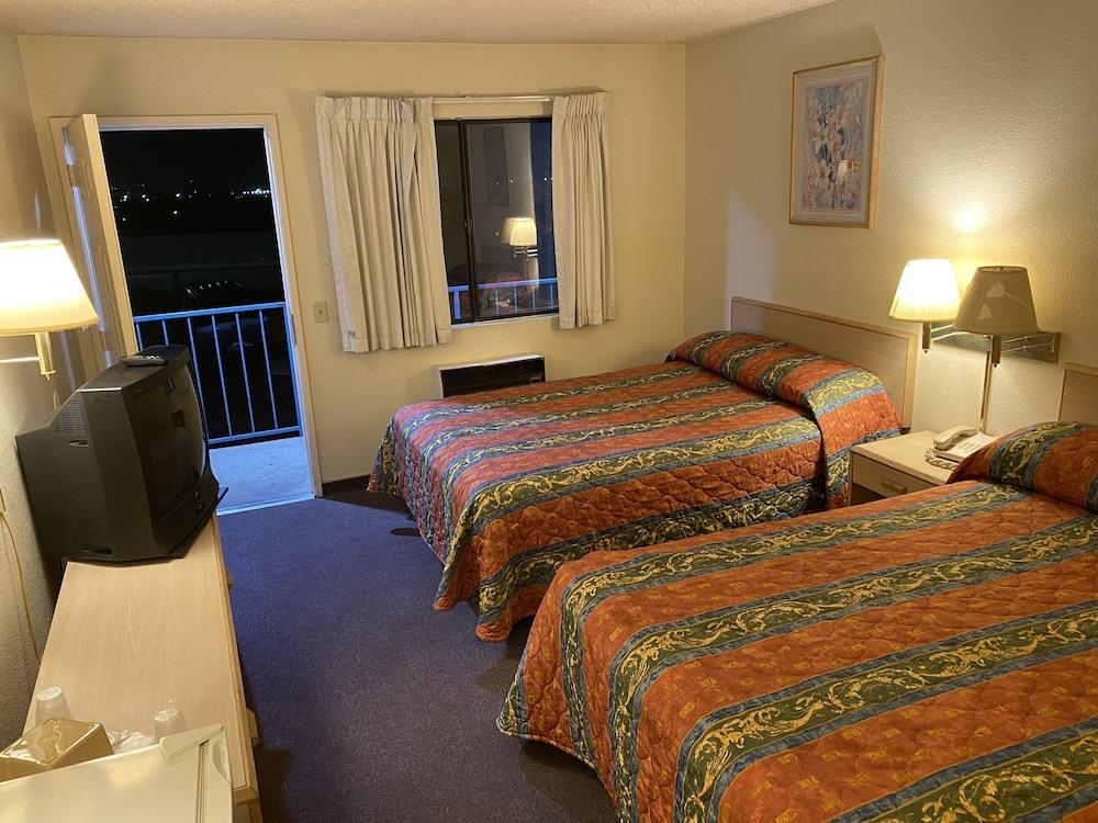 Circle Inn Motel photo 9