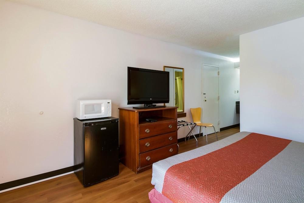 Econo Lodge photo 44