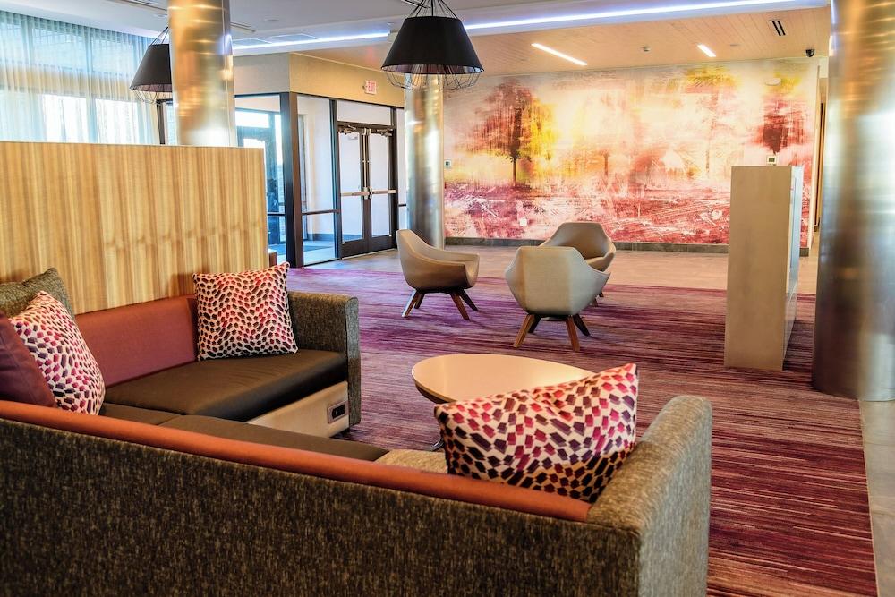 Courtyard by Marriott Lake Jackson photo 5