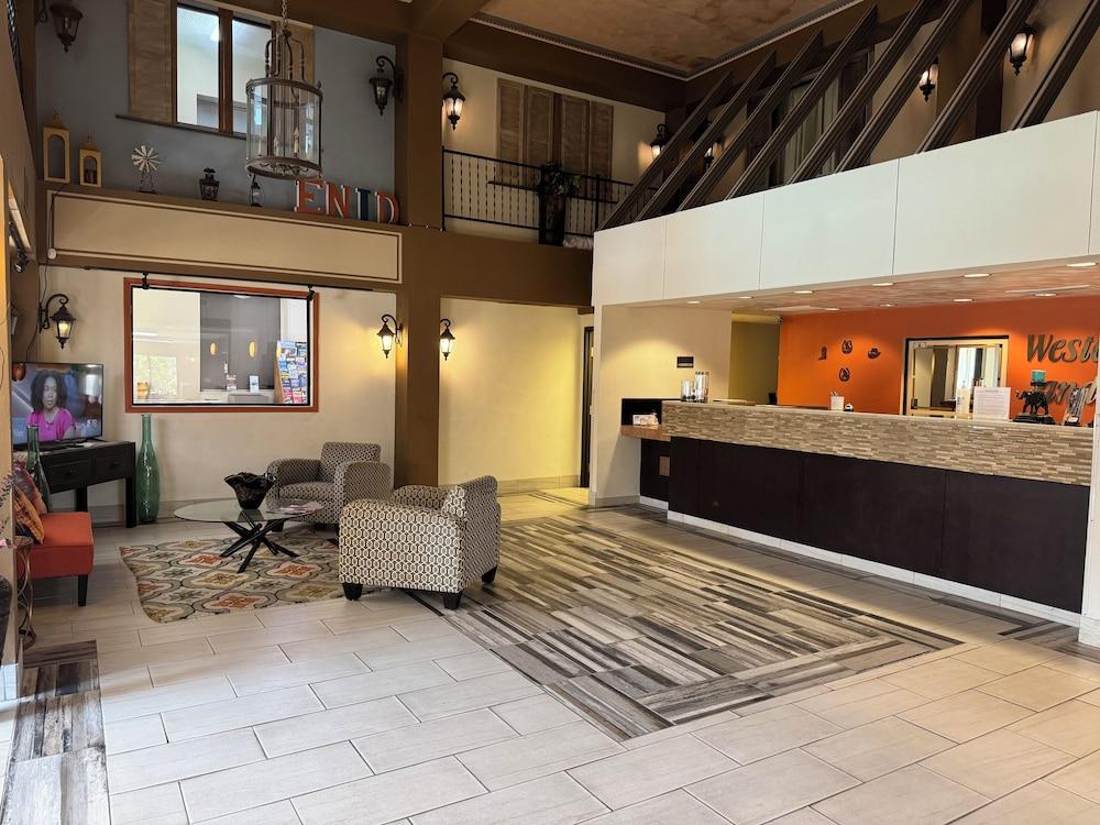 Western Inn and Suites photo 2